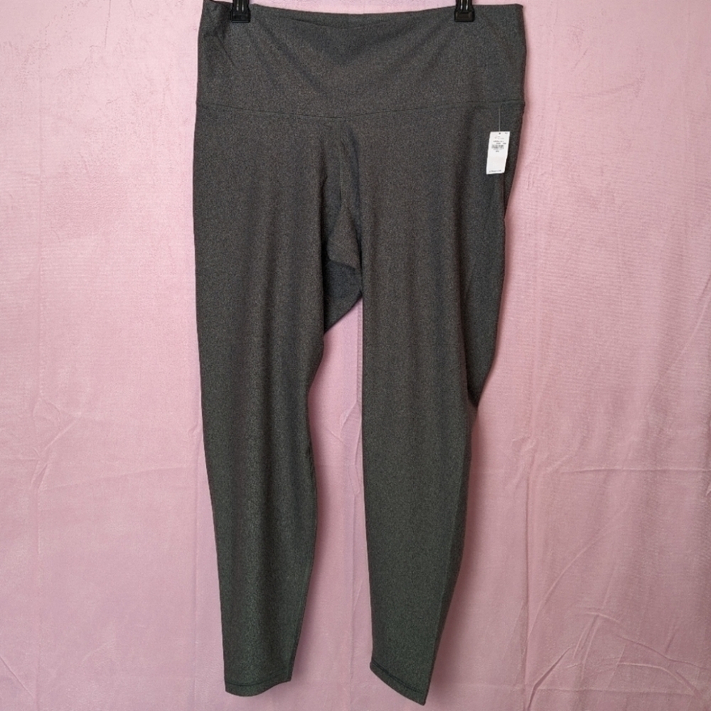 Old Navy Active PowerSoft Extra High Rise Go Dry Leggings in Gray size XXL